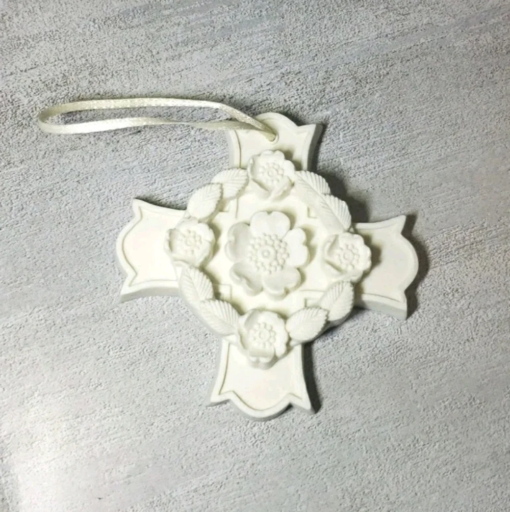 Vtg Margaret Furlong Blooms Of Hope Ornament Bisque Cross Floral Easter